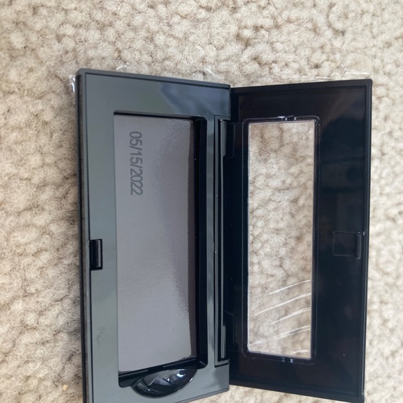 Mary Kay Petite Palette ~ New (empty) - Picture 2 of 2